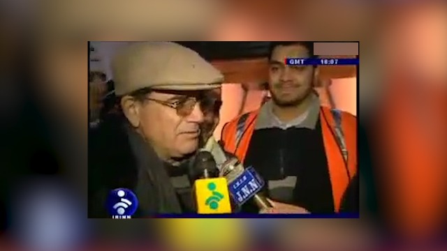 حضور استاد محمدرضا شجریان در ورزشگاه آزادی برای تماشای بازی پرسپولیس - بایرن مونیخ