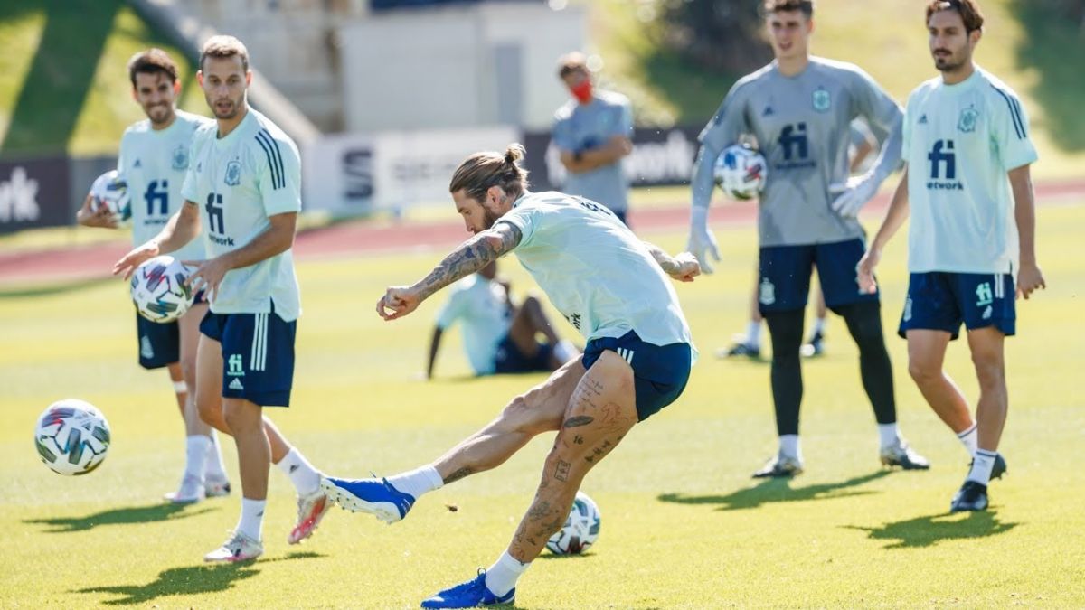 چالش گلزنی بازیکنان تیم ملی اسپانیا در تمرین