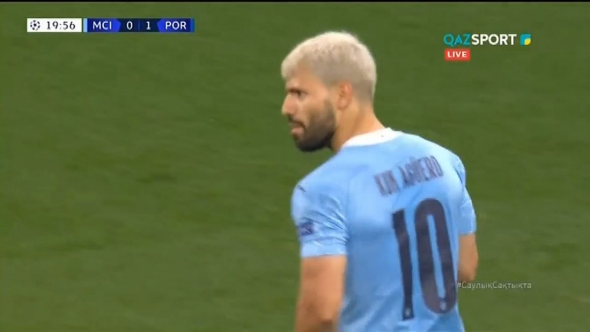 گل اول منچسترسیتی به پورتو (آگوئرو - پنالتی)