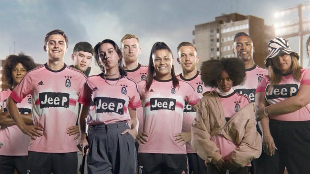 رونمایی از پیراهن چهارم یوونتوس برای فصل 2020-21