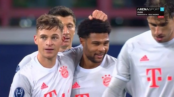 گل دوم بایرن مونیخ به لوکوموتیو مسکو (ضربه زیبای کیمیش)