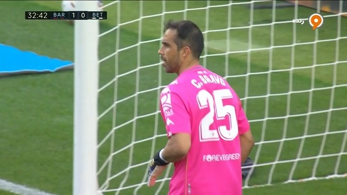 مهار پنالتی آنتوان گریزمان توسط کلودیو براوو