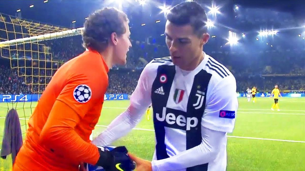 خشونت و درگیری در زمین فوتبال!