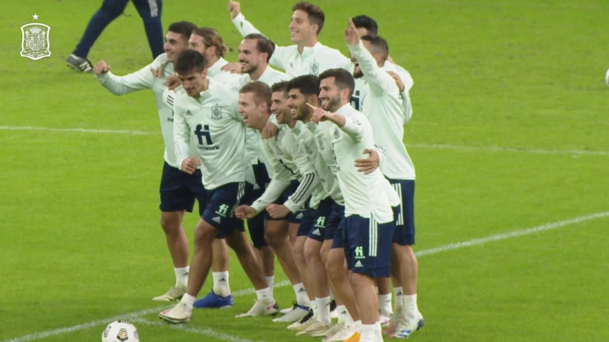 تمرین گلزنی بازیکنان تیم ملی اسپانیا