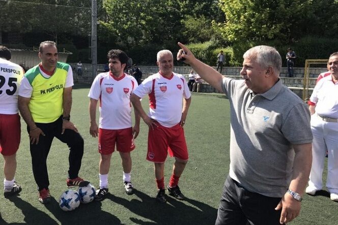 مربی نوجوانان پرسپولیس: «والارضا» چون نوه علی پروین است ما را میکوبند