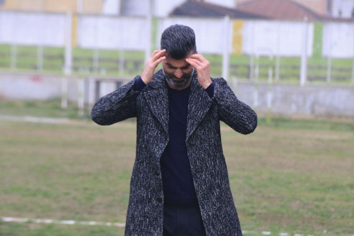 گلایه سرمربی ذوب‌آهن از وضعیت داوری