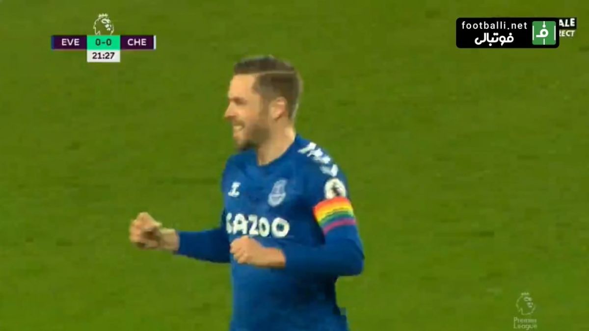 گل اول اورتون به چلسی (سیگوردسون - پنالتی)