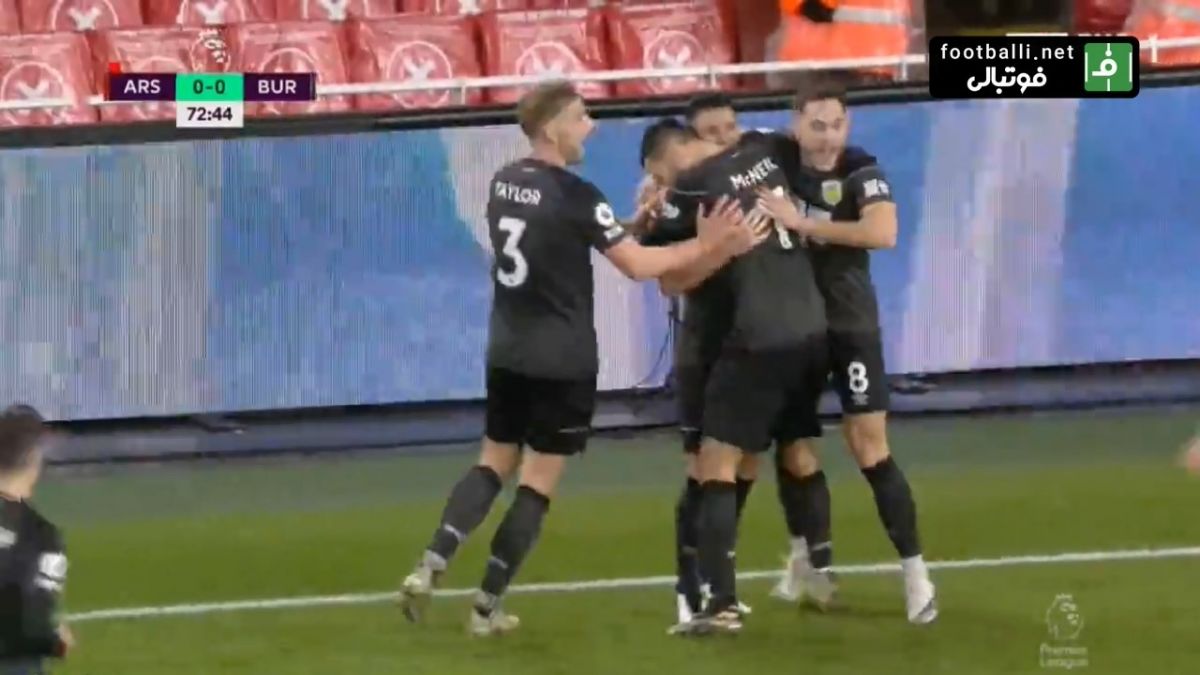 گل اول برنلی به آرسنال (گل به خودی اوبامیانگ)