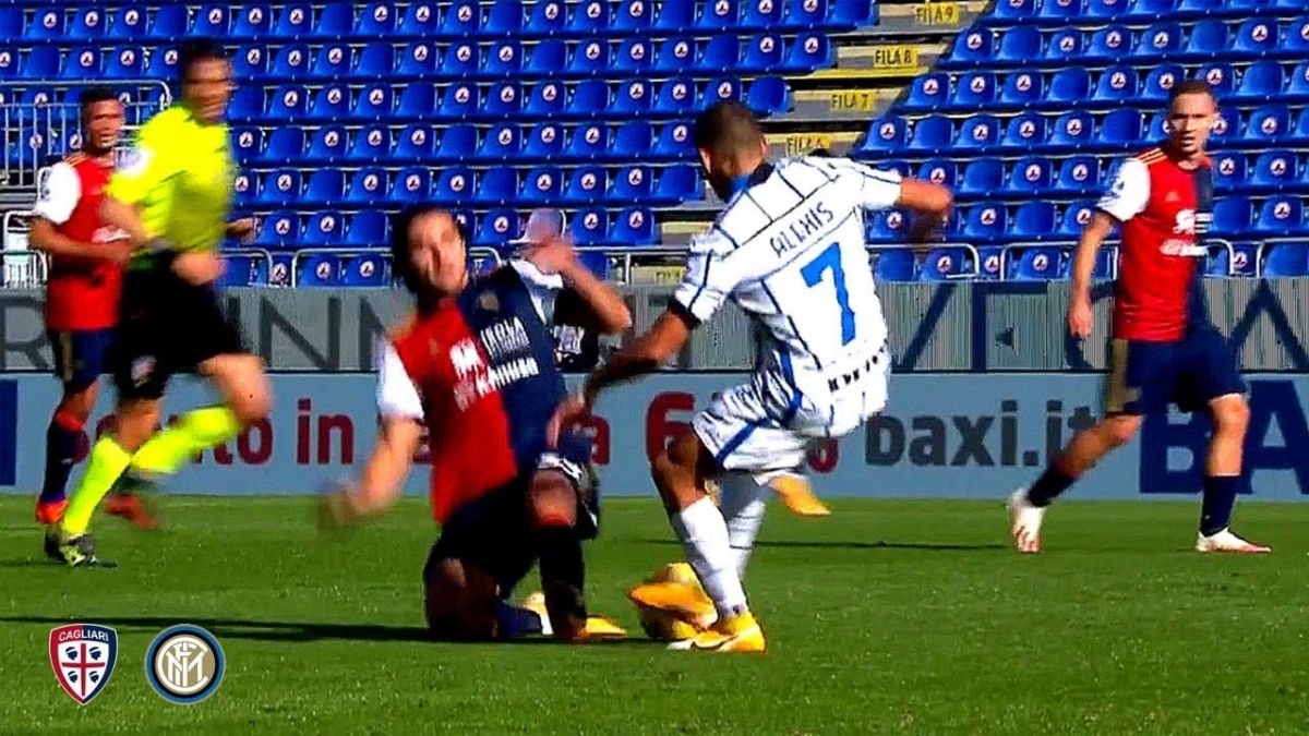 حرکات تکنیکی بازیکنان در بازی کالیاری 1-3 اینتر