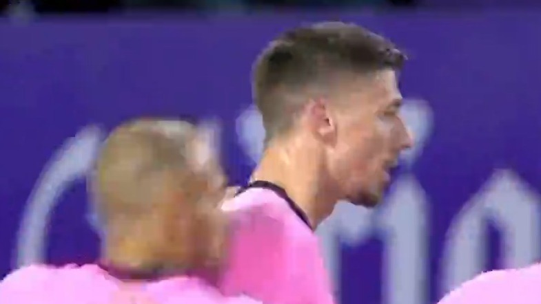 گل اول بارسلونا به وایادولید (لنگلت)