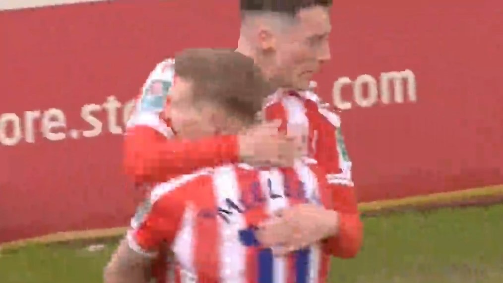 گل اول استوک سیتی به تاتنهام (جردن تامپسون)