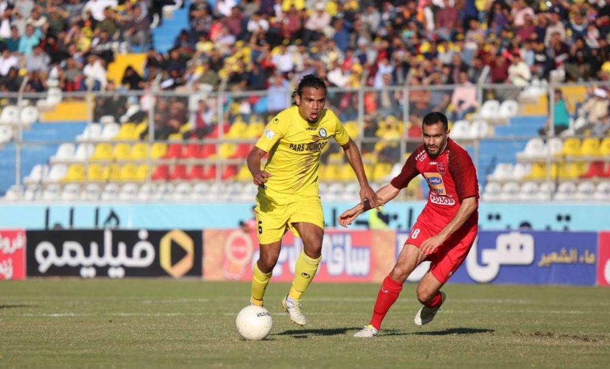 هافبک برزیلی پارس جنوبی پنجشنبه به ایران میآید