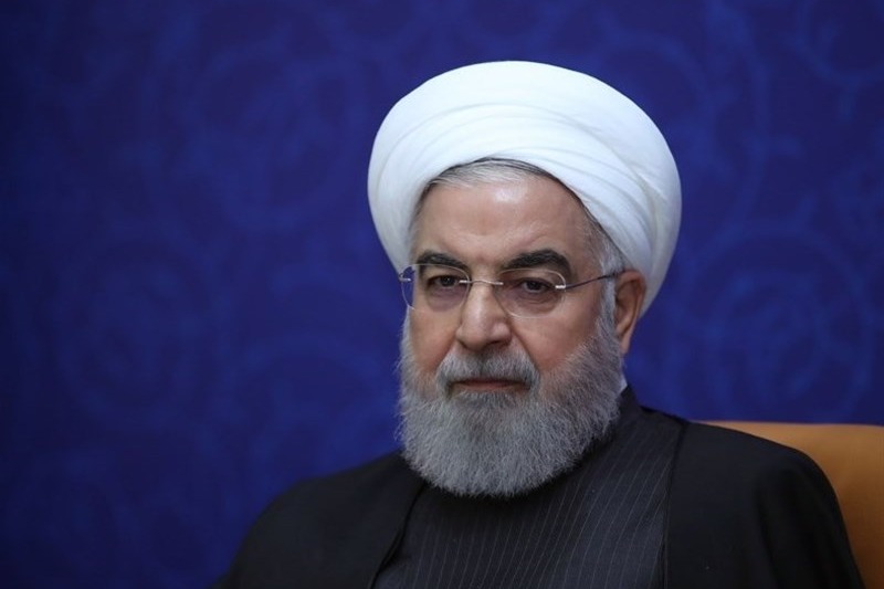 دستور روحانی به وزیر بهداشت: نظارت دقیق بر فاصلهگذاری هوشمند اجتماعی