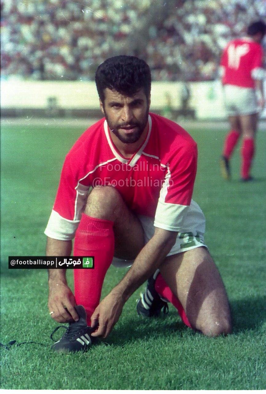 نادرميراحمديان زننده تك گل پرسپوليس در ديدار فينال در تنها دربى كه بازى كرد.