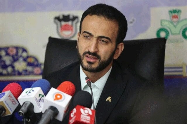مجوز حضور در بازار نقل و انتقالات با ادعای بدهی ۱۰۰ میلیارد تومانی!