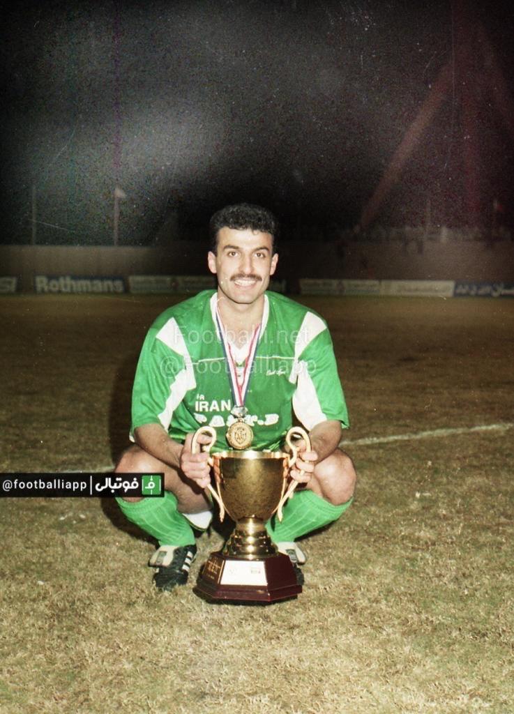 رضارضايى منش و جام قهرمانى باشگاههاى آسيا همراه با پاس در سال ١٣٧١