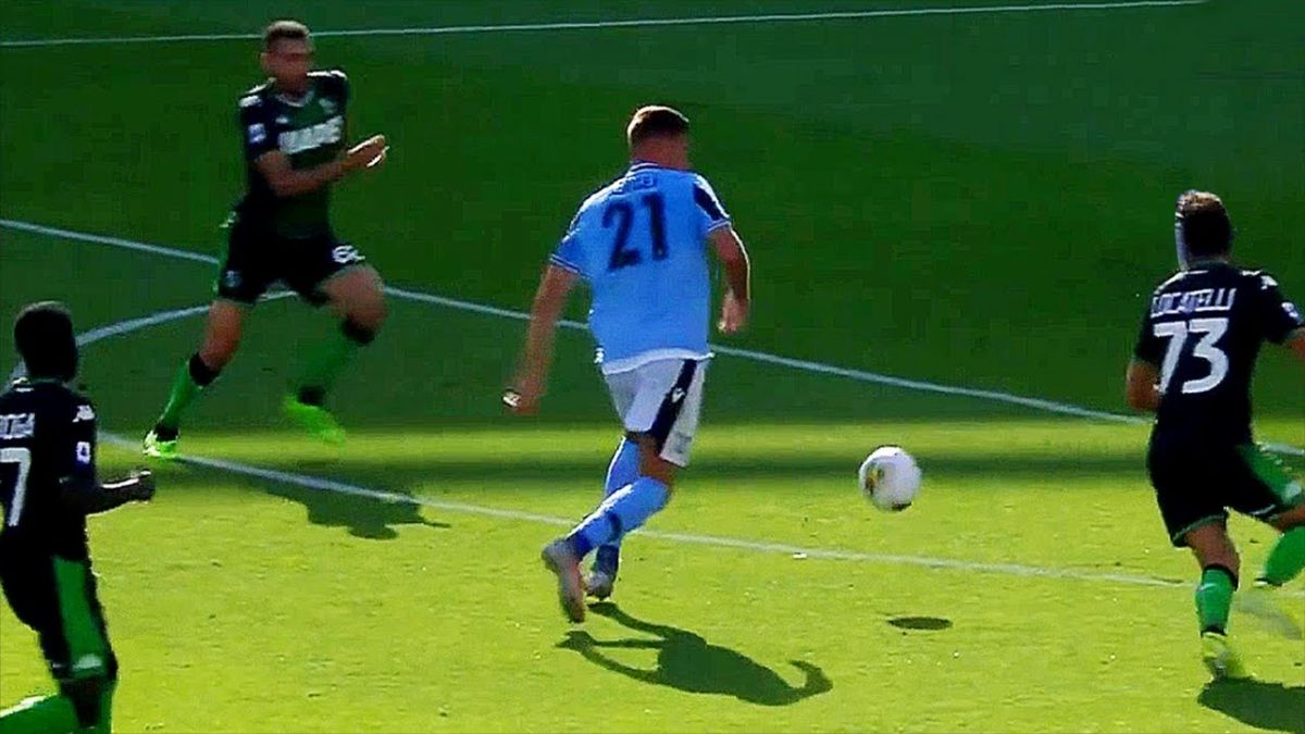 حرکات تکنیکی بازیکنان در بازی لاتزیو 1-2 ساسولو