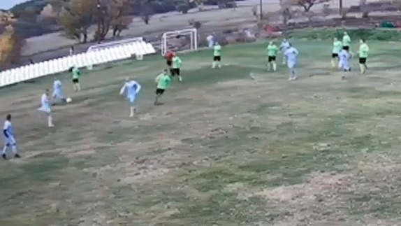 سوپرگل استثنایی و دیدنی زیرطاق در لیگ 3 بلغارستان