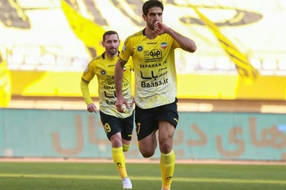 حسینی: فولاد به نیت مساوی آمده بود/ پرسپولیس هم در آزادی مقابل ما دفاع میکرد