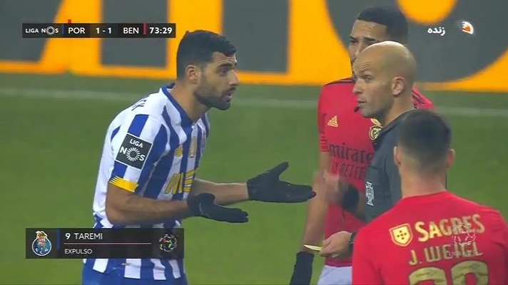 اخراج مهدی طارمی در دیدار مقابل بنفیکا به دلیل خطای خشن روی اوتامندی