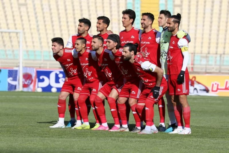 تراکتور با تمام قوا مقابل گلگهر سیرجان
