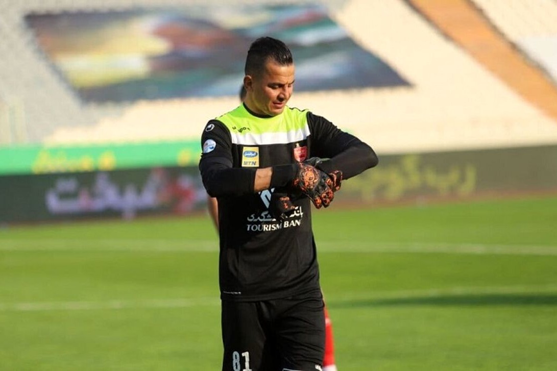 پرسپولیس و لک مقابل ماشین؛ به یاد چیپ معروف (عکس)