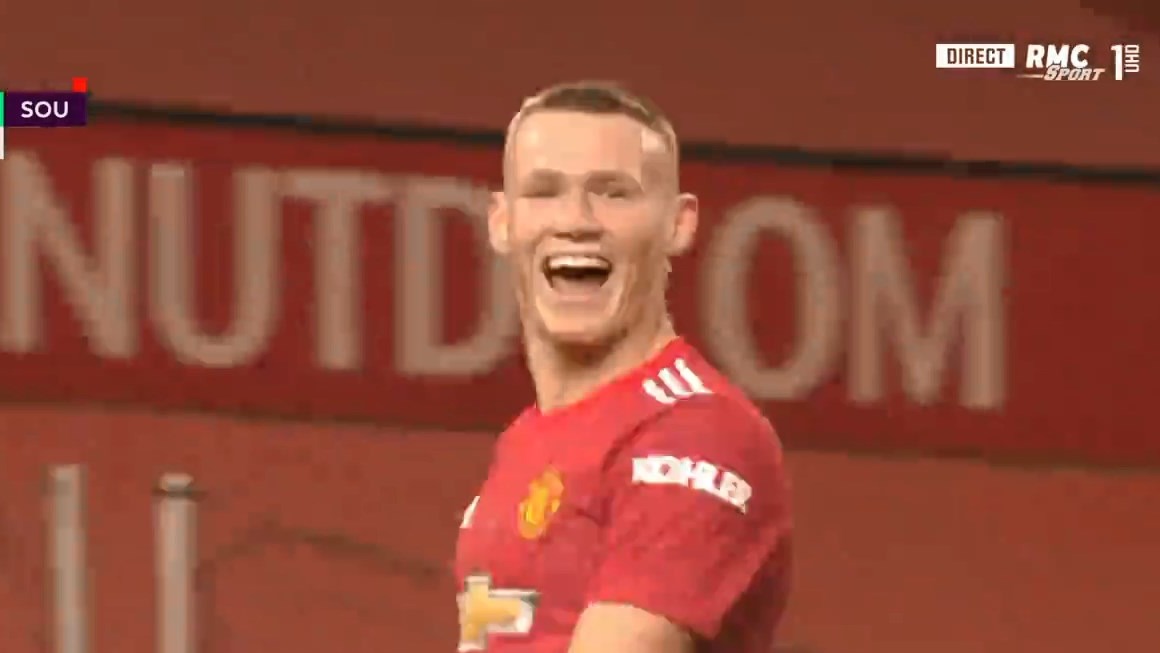 گل ششم منچستریونایتد به ساوتهمپتون (مک تومینای)