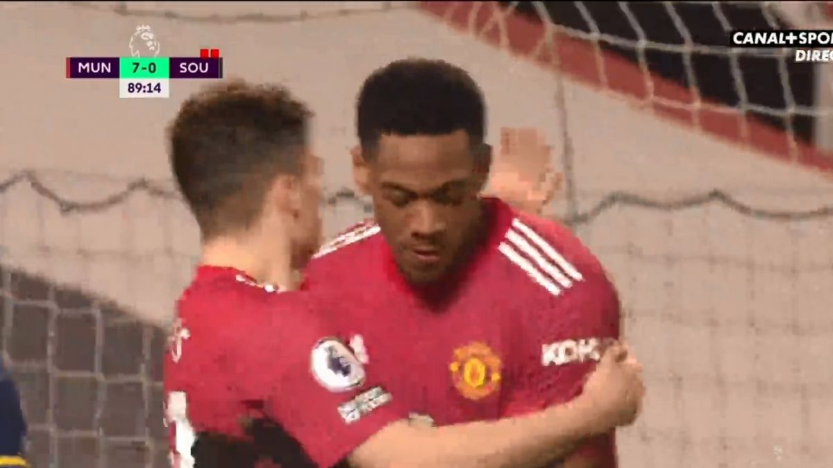 گل هشتم منچستریونایتد به ساوتهمپتون (مارسیال)