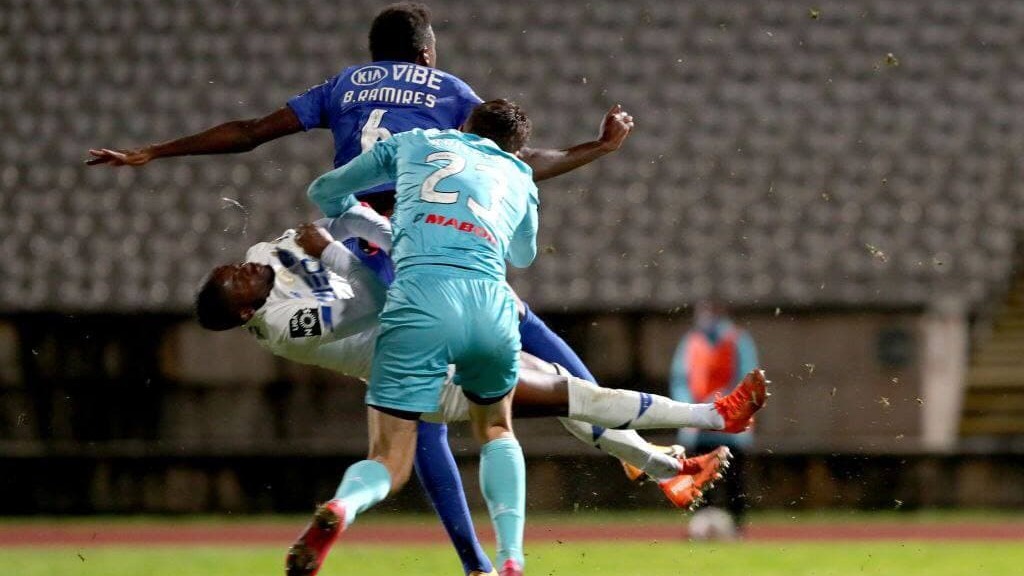 مصدومیت وحشتناک بازیکن پورتو و اشک های طارمی و په په