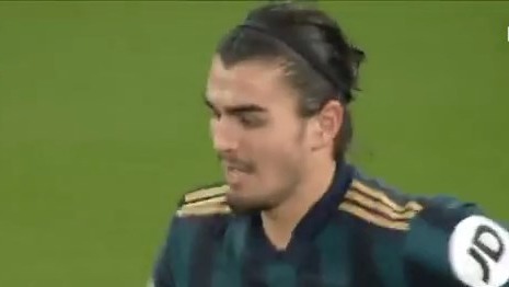 گل اول لیدز به آرسنال (پاسکال)