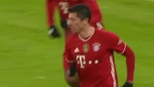 گل اول بایرن مونیخ به آرمنیا بیلفلد (لواندوفسکی)
