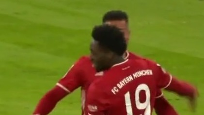 گل سوم بایرن مونیخ به آرمنیا بیلفلد (دیویس)