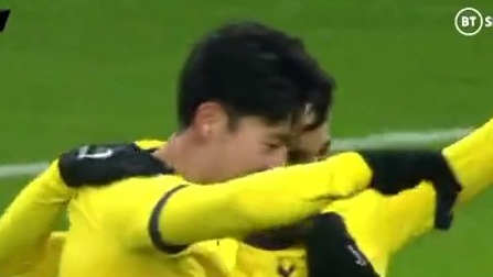 گل سوم تاتنهام به ولفسبرگر (مورا)