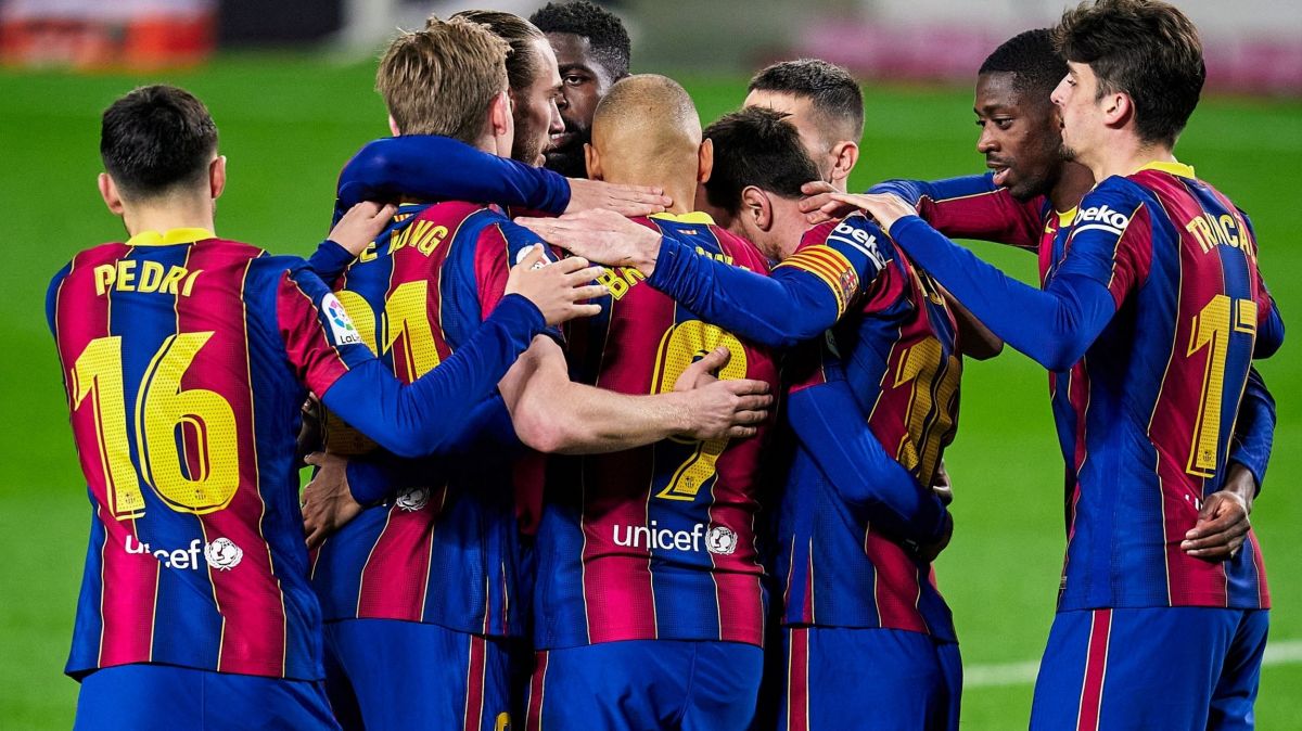 خلاصه بازی بارسلونا 3-0 الچه