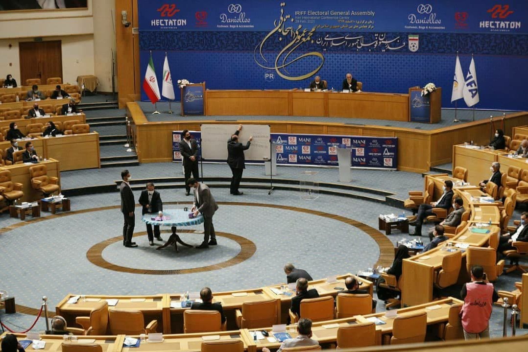 حیدری: مشکلات فدراسیون فوتبال حاصل تکروی بود/ باید مزرعه سوخته را آباد کنیم