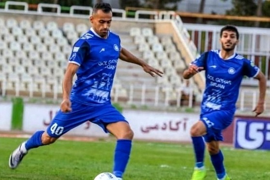 وکیا در گفت و گو با فوتبالی: به سلیقه امیر قلعهنویی احترام گذاشتم/ کار کردن با مهدی رحمتی آسان است