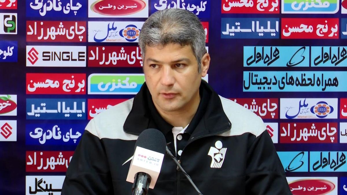 کنفرانس خبری مربی پیکان پیش از بازی با استقلال