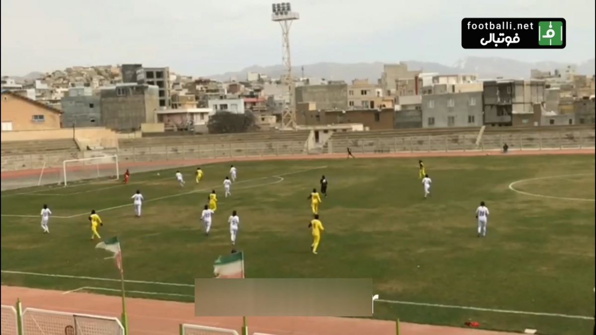 فوتبال بانوان/ شهرداری سیرجان 3-1 وچان کردستان