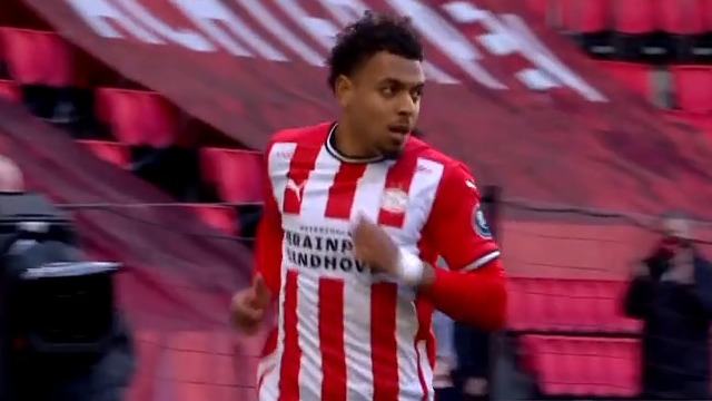 گل اول آیندهوون به فاینورد (مالن)