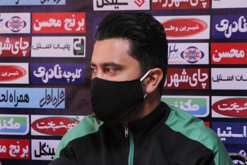 اخباری: ما برای فرار از سقوط میجنگیم و استقلال در کورس قهرمانی است/ ماشینسازی به لحاظ روحی آسیب دیده است