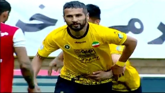 گل اول سپاهان به تراکتور (شهباززاده)