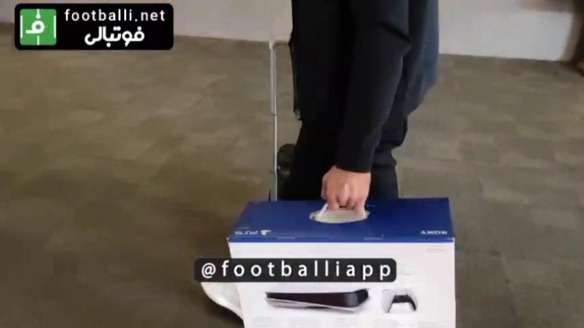 اختصاصی/ حضور مهدی طارمی با PS5 در اردوی تیم ملی