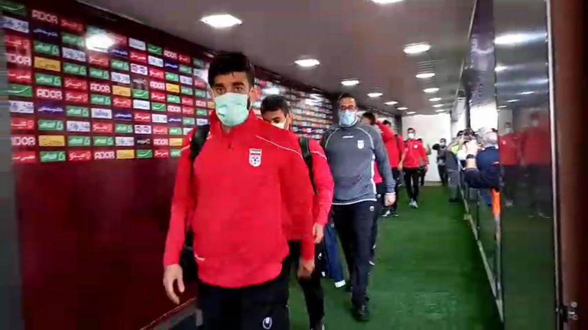 ورود بازیکنان ایران و سوریه به ورزشگاه آزادی