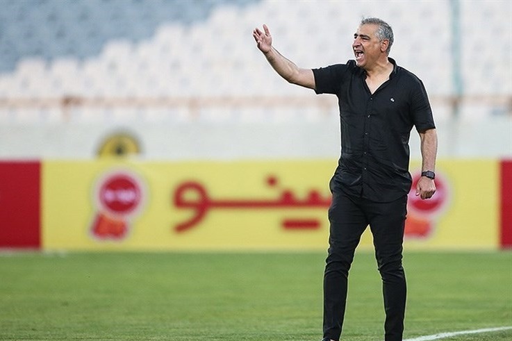 الهامی: کسی که ٣ بازی برای پرسپولیس انجام داده نباید اظهار نظر کند