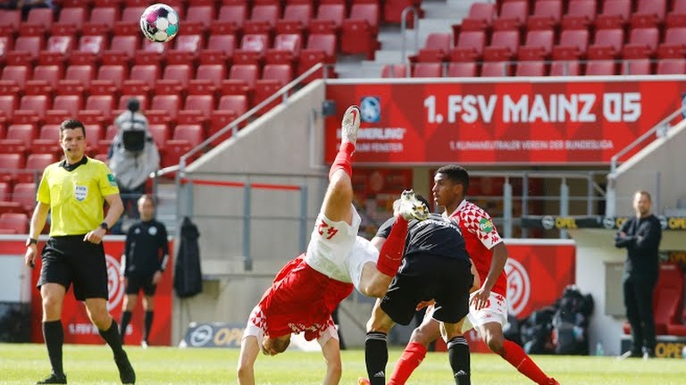 خلاصه بازی ماینتس 2-1 بایرن مونیخ