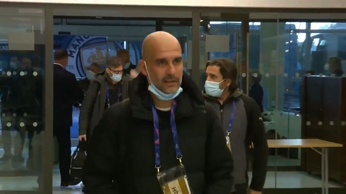 ورود بازیکنان منچسترسیتی به ورزشگاه برای بازی با پاری سن ژرمن