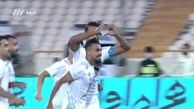 گل اول ذوب آهن به استقلال (محمدزاده)