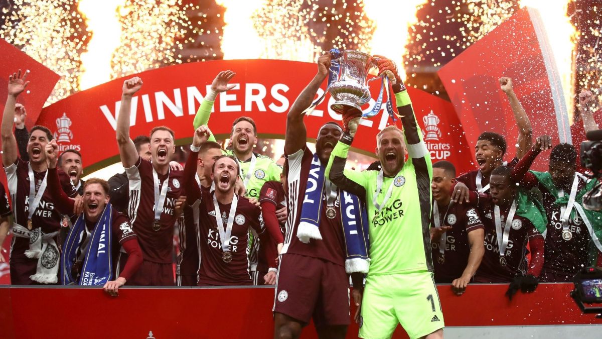 مراسم اهدای جام قهرمانی حذفی انگلیس به تیم لسترسیتی