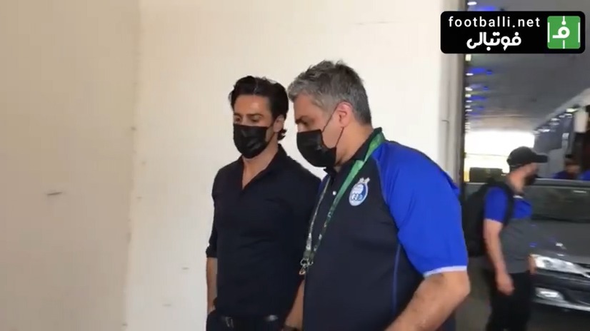 ورود کاروان استقلال و ذوب آهن به ورزشگاه آزادی