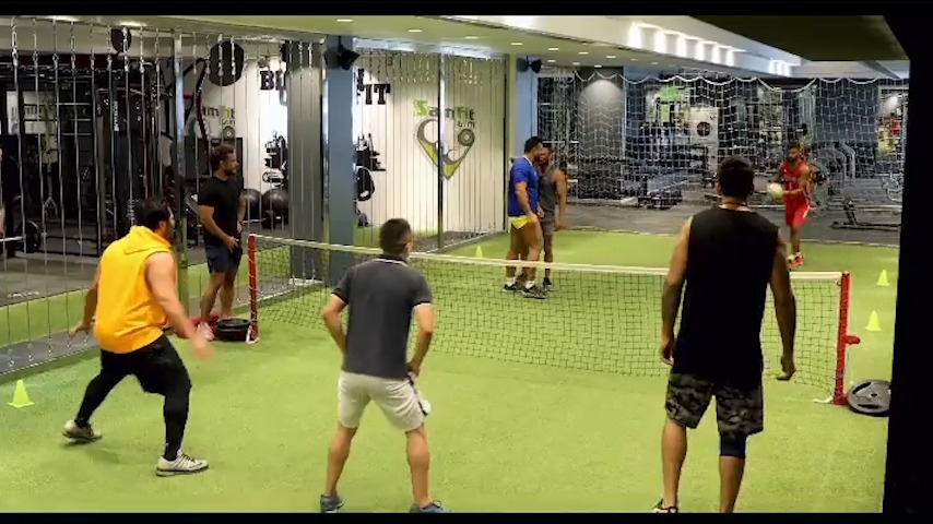 تنیس فوتبال رامین رضاییان با محمدرضا گلزار